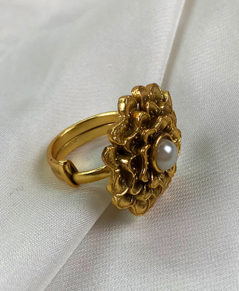 Pearly-bling floral ring
