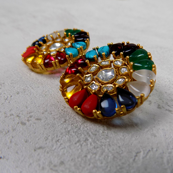 Vibrant Studs dujour stores