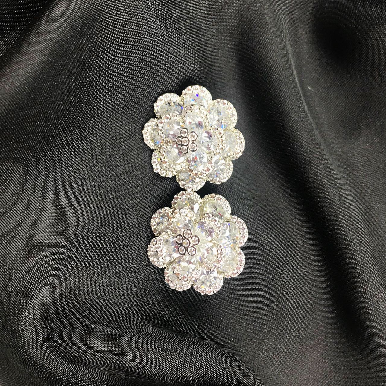Beautiful Flower Stud Earrings dujourstores